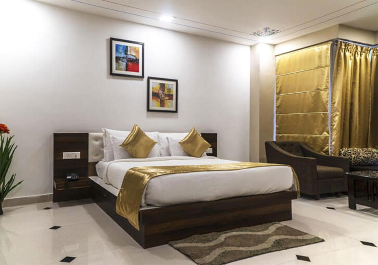 Hotel Kingfisher Udaipur Exteriör bild